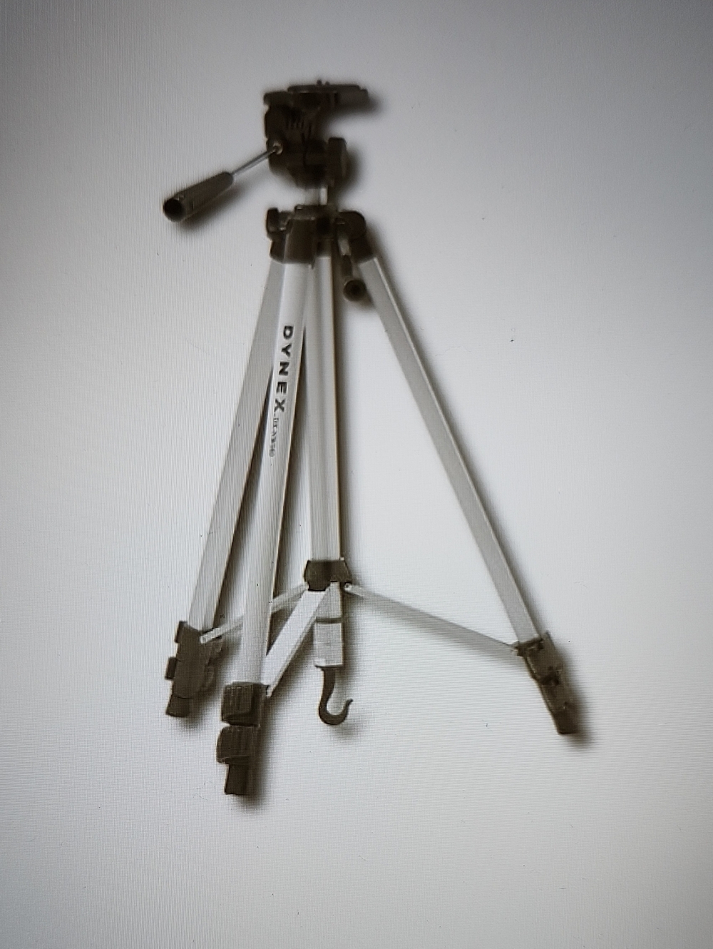 DYNEX DX-NW080 Digital Camera Camcorder Tripod